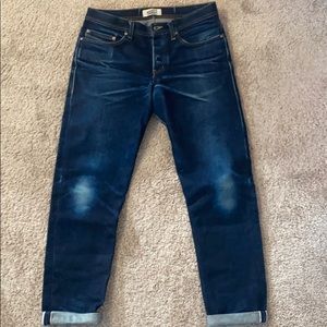 Naked & Famous - Elephant 8 - Weird Guy - 33